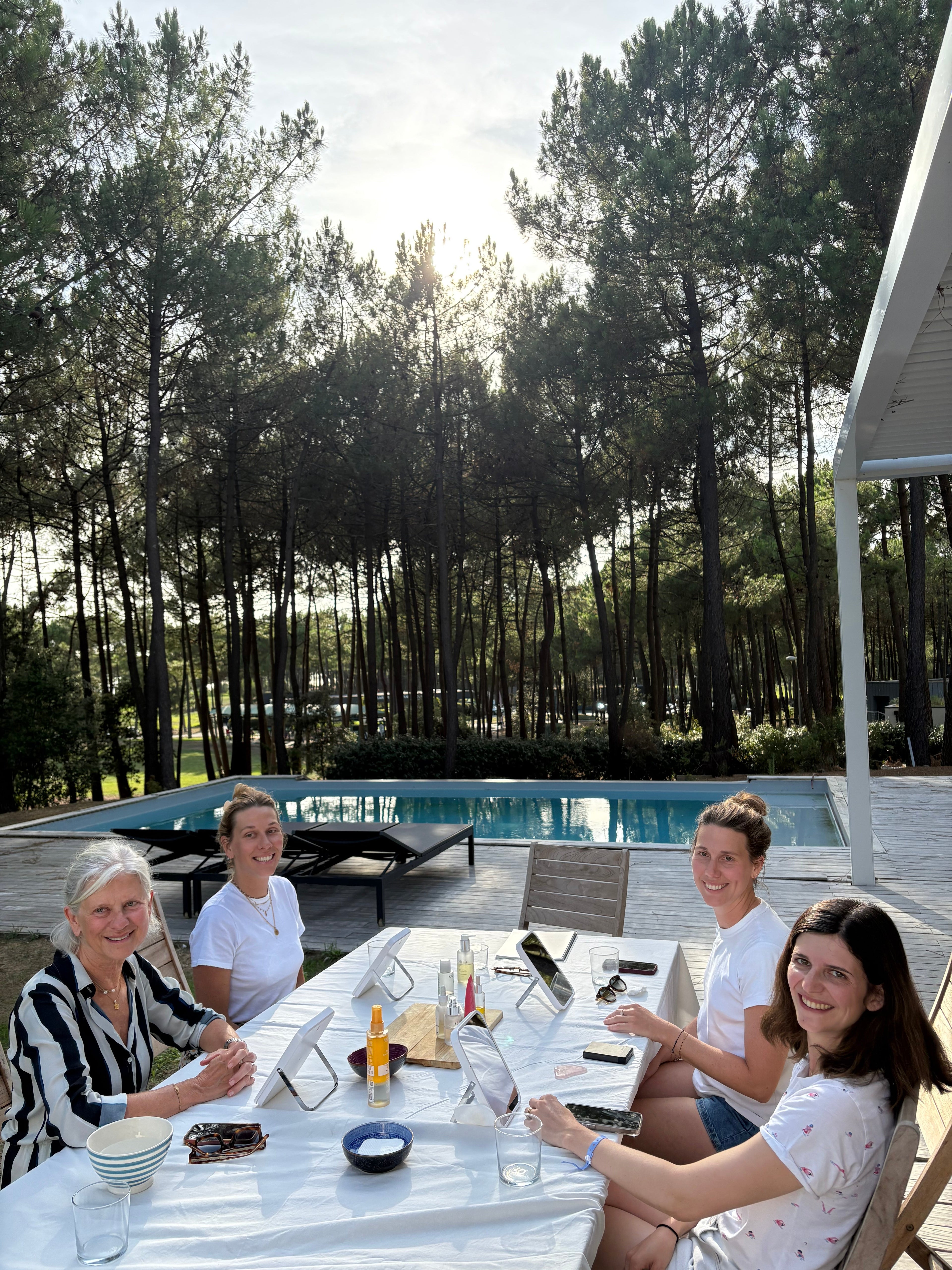 Un moment en famille dans le Sud-Ouest : atelier d’automassage mère/filles.